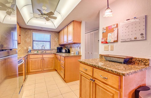 Ocean View Halifax Estates Condo | Beautiful beachfront condo with pool, balcony, central AC & washer/dryer