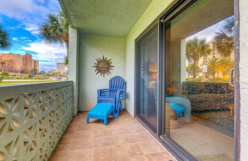 Ocean View Halifax Estates Condo | Beautiful beachfront condo with pool, balcony, central AC & washer/dryer
