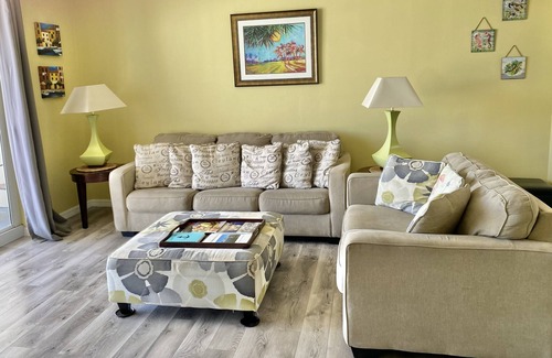 Navarre Beach Condo | Beautiful Vacation Getaway with Gulf Front View. Summerwinds 403E