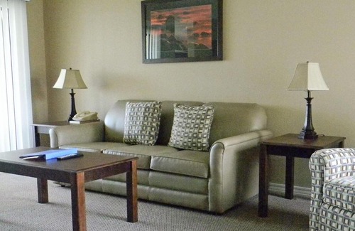 Kimberling City Apartment | Beautiful Vacation Condos Situated at Table Rock Lake