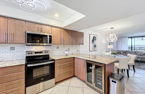 Vanderbilt Beach Condo | Beautiful Vanderbilt Beach - Naples Beach - Great Water View