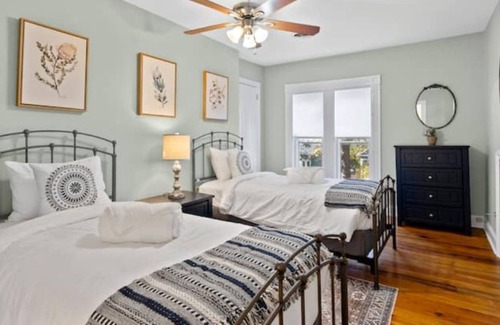 Stanley House | Beautiful Victorian (circa 1845), King beds