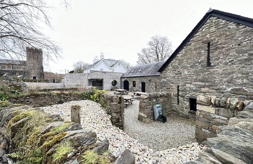 Kilmartin Apartment | Beautiful Victorian Luxury Flat in the Heart of th
