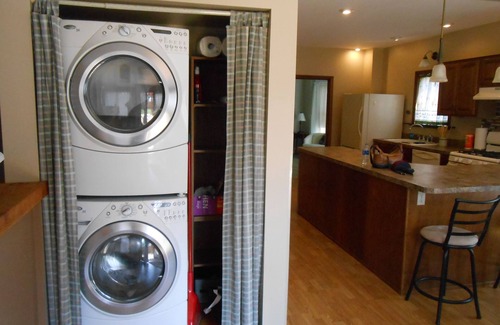 Red Lodge House | Beautiful Victorian, Newly refinished. Whole House sleeps 10