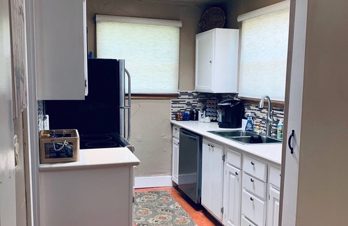 Kerrville House | Beautiful view,18 acres,pool, game room,Axis deer, 3 mile’s to the river trail.