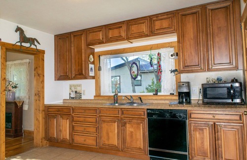 Walden House | Beautiful view facing Never Summer Mountain Range