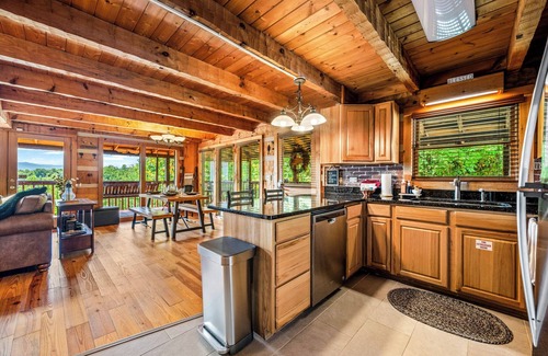 Sevierville Cabin | Beautiful VIEW! See our past guest reviews! Privacy, Hot tub, Close to town