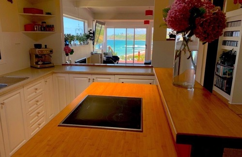 Bombo House | Beautiful views across Bombo Beach and Kiama Harbour.