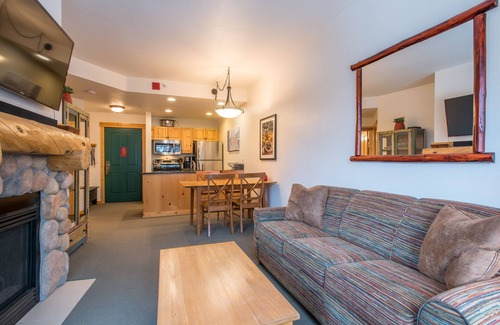 Copper Mountain Village Condo | Beautiful Views, Beautiful Condo , wifi, underground park, 1 minute to lifts