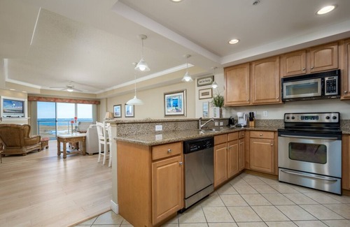 Midtown Ocean City Condo | Beautiful views from this stunning 3 bedroom, 3 bath condo