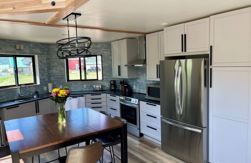 Silverton House | Beautiful Views on the Animas river in Silverton