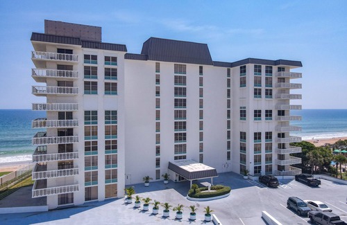 Aquarius Oceanfront Condo | Beautiful Views on the Beach in Quiet Ormond Beach area