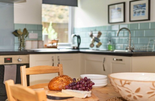 Ganllwyd House | Beautiful villa for 4 people with WIFI, pets allowed and parking