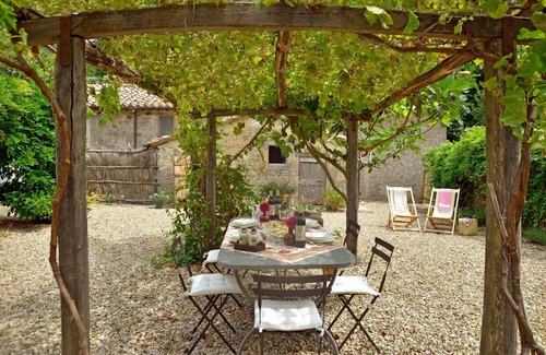 Vivo dʼOrcia House | Beautiful villa for 5 guests with WIFI, pool, TV and patio