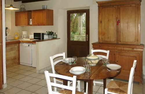 Sainte-Marie-du-Mont Villa | Beautiful villa for 4 people with WIFI, TV, terrace, pets allowed and parking