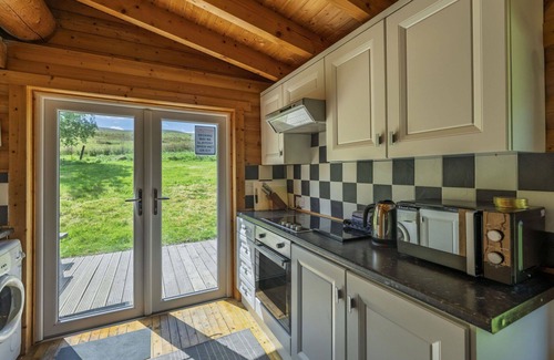 Spittal of Glenshee House | Beautiful villa for 4 people with WIFI, hot tub and parking