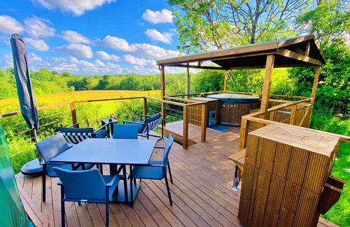 Chiddingstone Hoath House | Beautiful villa for 4 people with WIFI and parking