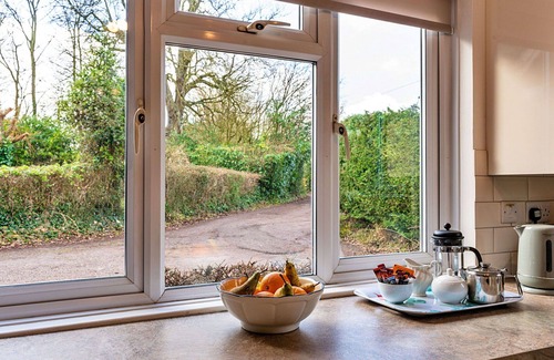 Wellington House | Beautiful villa for 4 guests with WIFI, pets allowed and parking