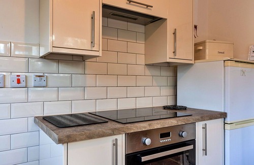 Wellington House | Beautiful villa for 4 guests with WIFI, pets allowed and parking
