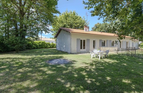 Medis House | Beautiful villa for 4 guests with WIFI, TV and pets allowed