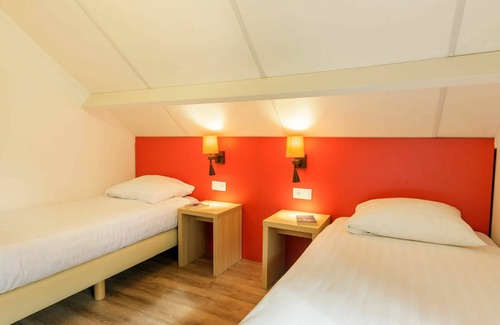 Vielsalm House | Beautiful villa for 6 guests with WIFI, pool, TV, terrace and parking