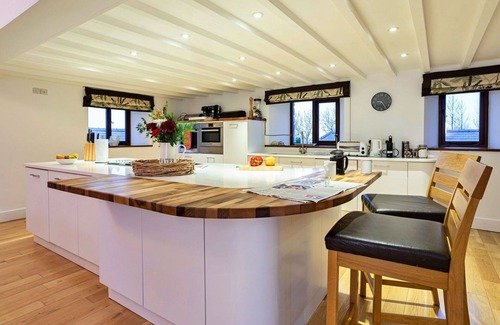 Bretherdale House | Beautiful villa for 10 guests with WIFI, TV and parking