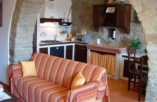Cortona Villa | Beautiful villa for 6 guests with WIFI, pool, TV, panoramic view and parking