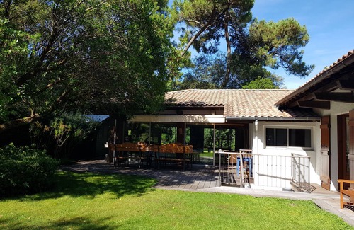 Pyla-sur-Mer Villa | Beautiful villa in private park at Pyla - Heated pool - Tennis - 80m beach
