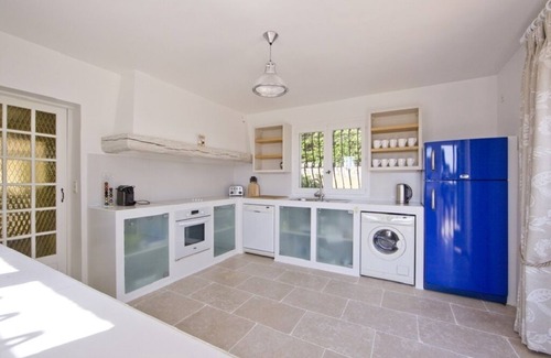 Biot Villa | Beautiful villa in gated Domaine in French Riviera, stunning views, heated pool