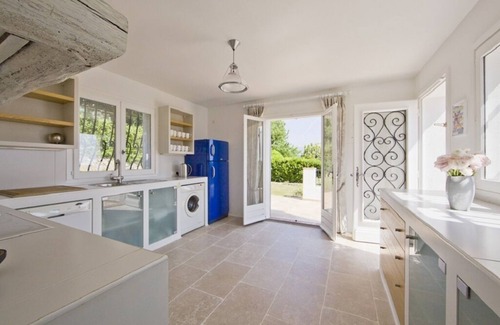Biot Villa | Beautiful villa in gated Domaine in French Riviera, stunning views, heated pool