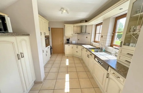 Bohon Villa | Beautiful villa is equipped with all modern comfort