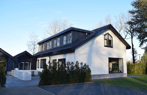 Voorthuizen House | Beautiful Villa Near the Veluwe