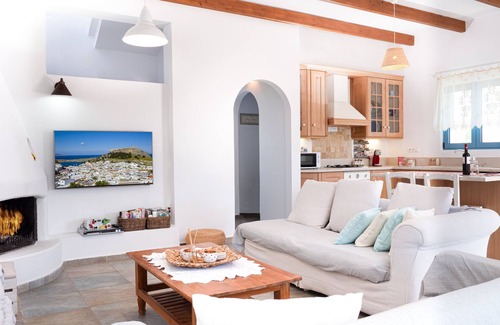 Vlicha Villa | Beautiful villa near the famous village Lindos
