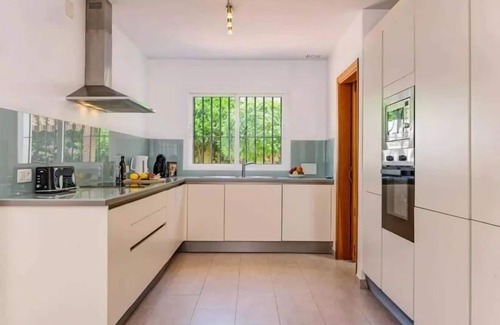 Sotogrande Villa | Beautiful Villa set in a quiet cul-de-sac close to all amenities