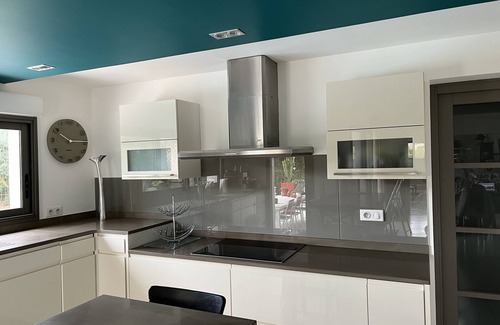 Boulouris-sur-Mer Villa | Beautiful villa with heated pool just a stone's throw from the sea!
