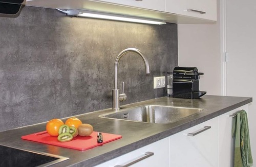 Idskenhuizen House | Beautiful villa with sauna, in a holiday park on the water in Friesland