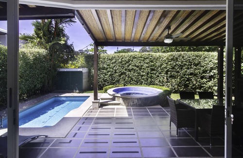 Punta Leona Condo | Beautiful Villa w/private pool - 8 min from the beach!