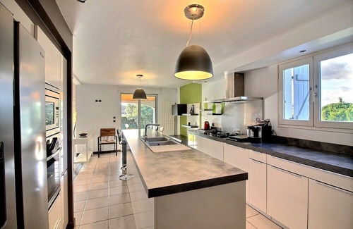 Portiragnes Villa | Beautiful Villa with Large Heated Pool and Sea Water, 5 km from the Beach
