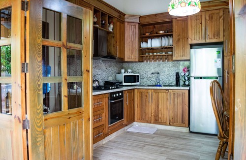 Pinar Quemado Villa | Beautiful Villa with heated Picuzzi and views of the mountains.