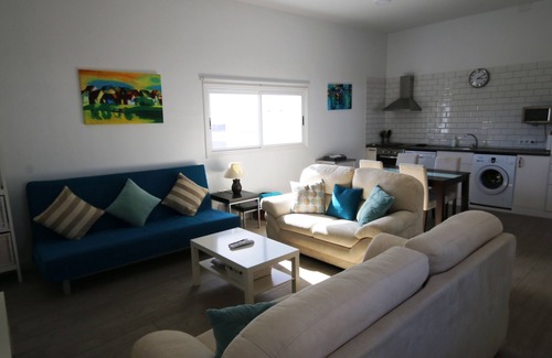 Valle de San Lorenzo Villa | Beautiful villa with garden, Jacuzzi and sea views