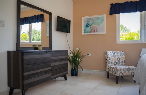 Savaneta House | Beautiful Villa with New Private Pool