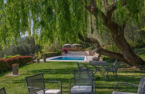 Costermano Villa | Beautiful villa with private garden and pool