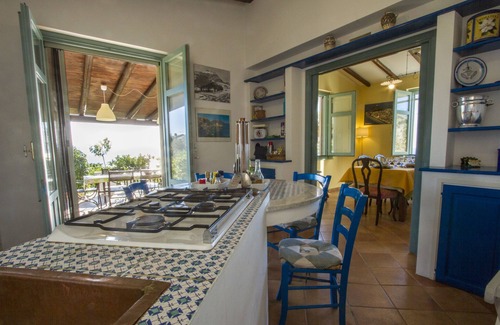 Catute Villa | Beautiful villa with private pool overlooking the sea at 4km from the beach