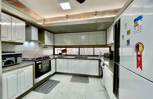 Balneario Praia do Pernambuco House | Beautiful villa with spa and pool 50 meters from the beach