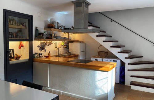Rabos House | Beautiful Village House in Alt Empordà
