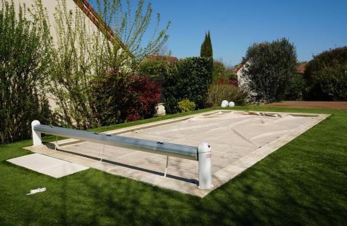 Quincey Villa | Beautiful WabiSabi Style House in Nuits-Saint-Georges
