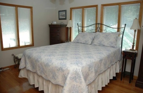 Forest Lake Heights House | Beautiful Water Front House at Lake James North Carolina