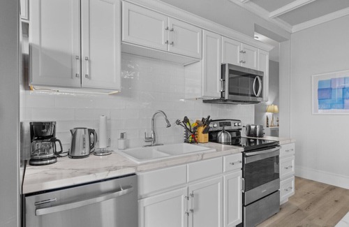 Charlottetown Condo | Beautiful Waterfront 2 Bdrm Condo Downtown Ch'town
