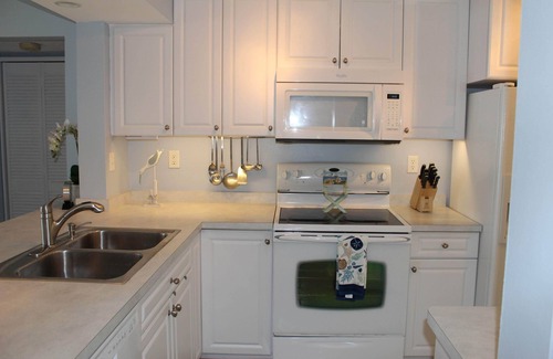 Palma del Mar Condo | Beautiful! Waterfront! Condo, Isla del Sol "Suzie's Coastal Hideaway"