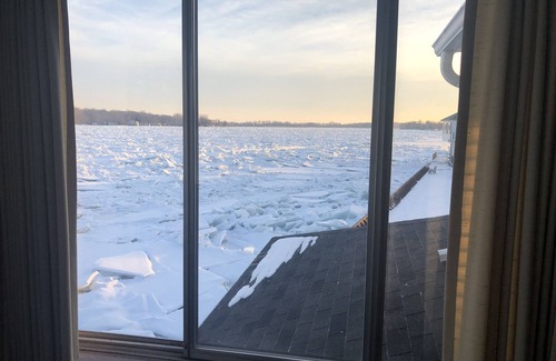 Algonac House | Beautiful Waterfront House Overlooking The St. Clair River